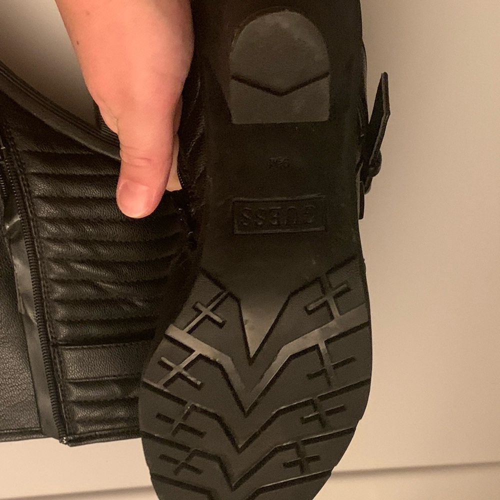 Guess Boots - Picture 4 of 14